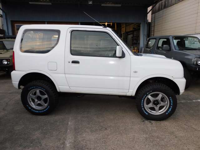 Suzuki Jimny 6