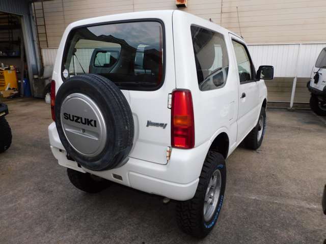 Suzuki Jimny 9