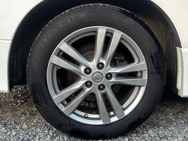 Nissan Elgrand 11