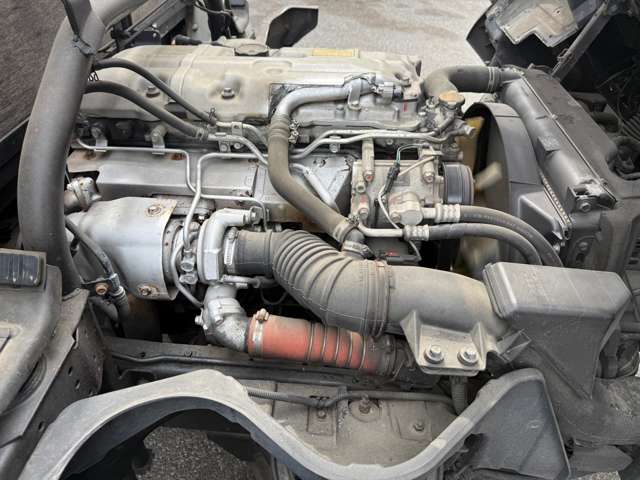 Mitsubishi Fuso Canter 4