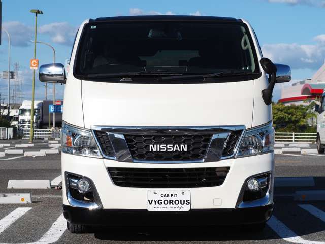 Nissan NV350 Caravan 4