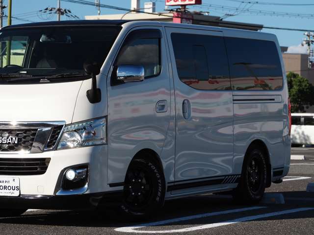Nissan NV350 Caravan 7