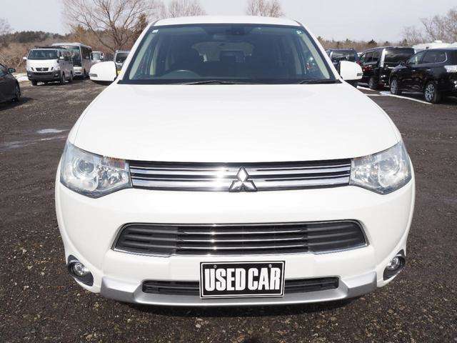 Mitsubishi Outlander PHEV 12