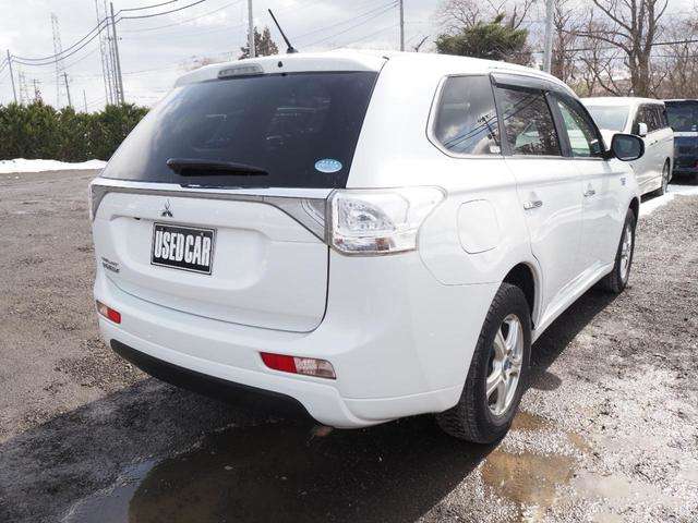 Mitsubishi Outlander PHEV 7