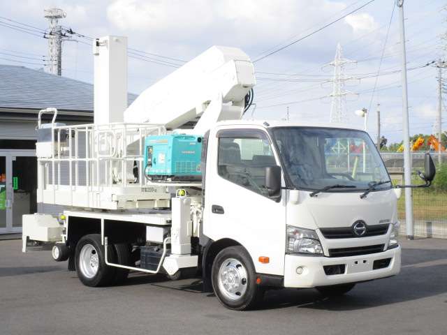 Hino Dutro 2
