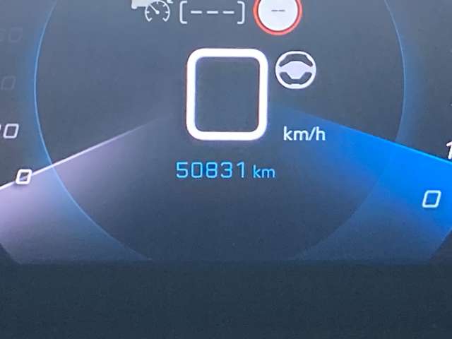 Peugeot SUV 2008 6