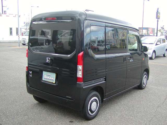 Honda N-VAN 11