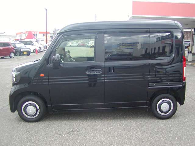 Honda N-VAN 8