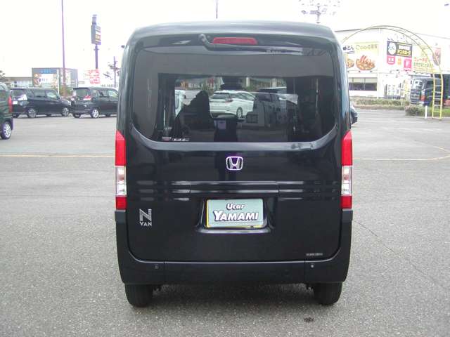 Honda N-VAN 10