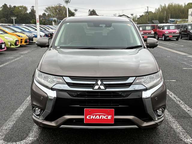 Mitsubishi Outlander PHEV 7