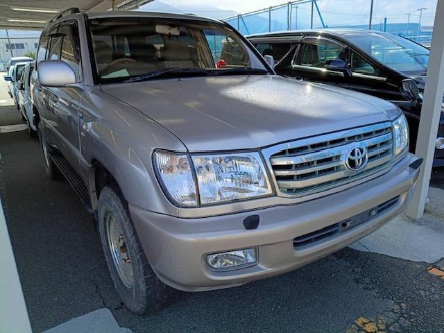 Toyota Land Cruiser 100 4