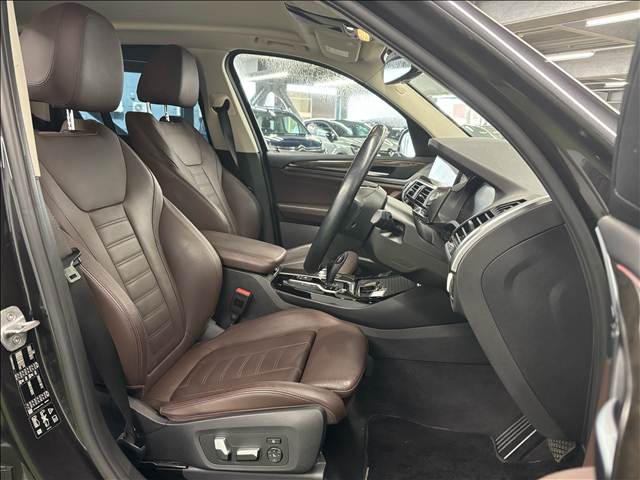 BMW X3 7