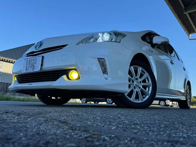 Toyota Prius α 12