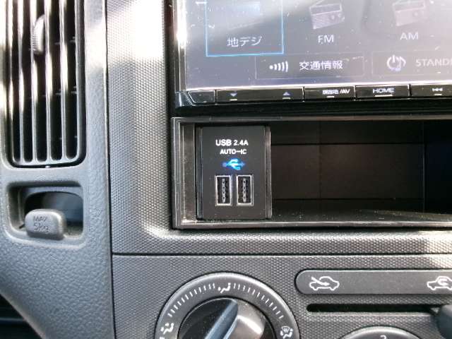 Nissan NV150 AD 10