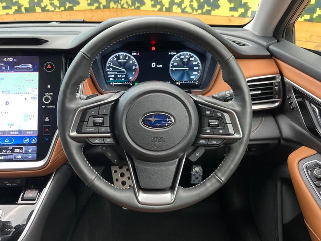 Subaru Legacy Outback 11
