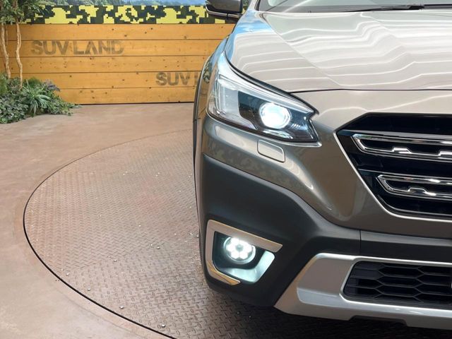 Subaru Legacy Outback 12