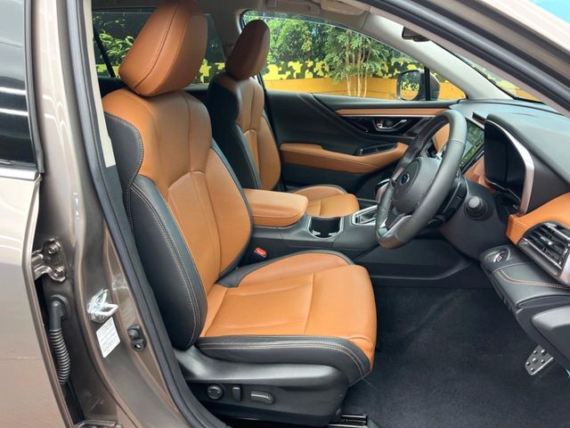 Subaru Legacy Outback 8