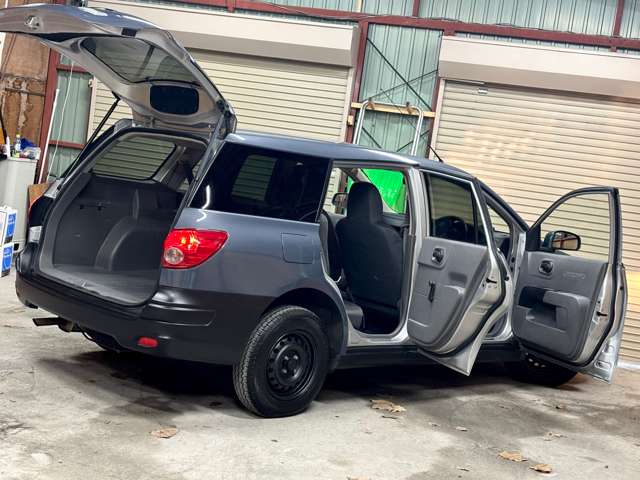 Nissan NV150 AD 7