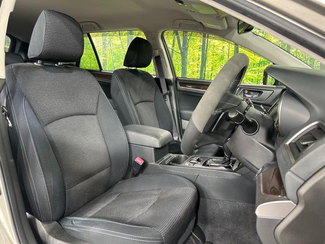 Subaru Legacy Outback 12