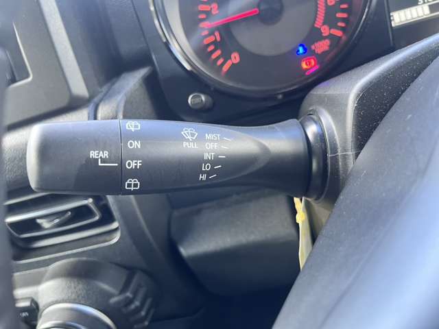 Suzuki Jimny 11