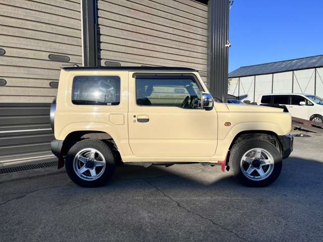 Suzuki Jimny 3