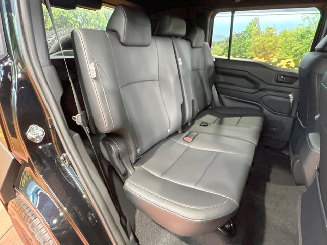 Toyota Land Cruiser FJ 9