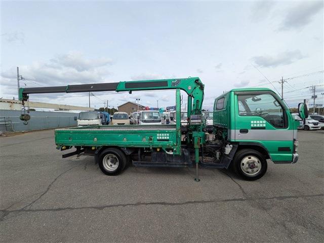 Isuzu Elf 7