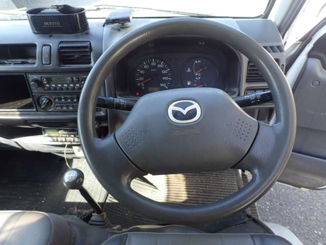 Mazda Bongo Truck 10