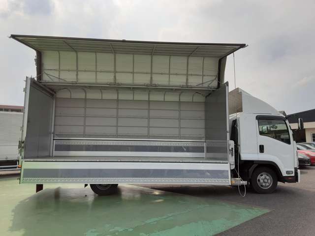 Isuzu Forward 11