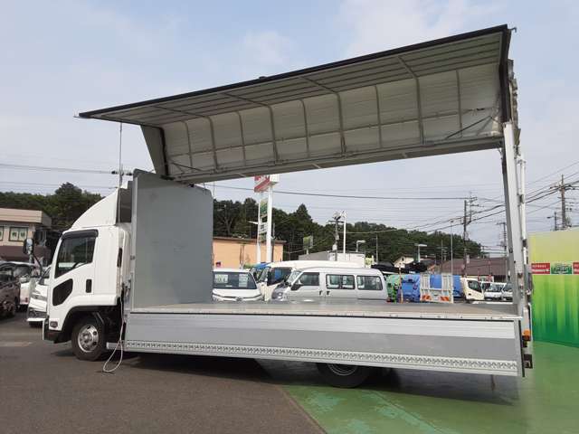 Isuzu Forward 12