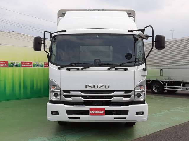 Isuzu Forward 2