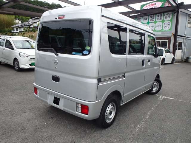 Nissan NV100 Clipper 4