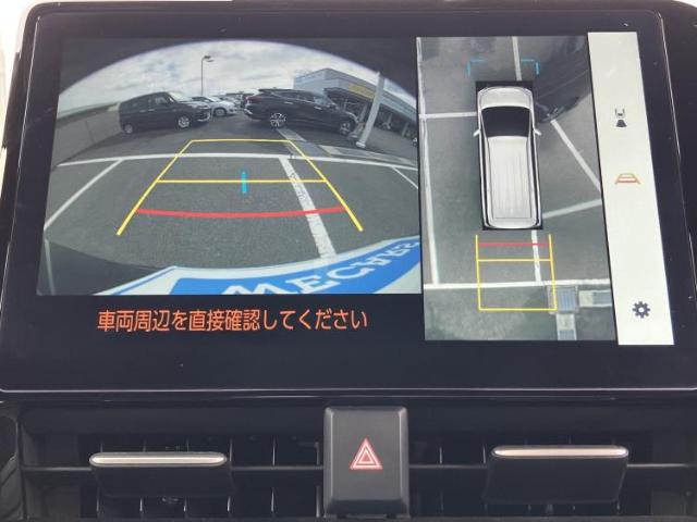 Toyota Voxy 11