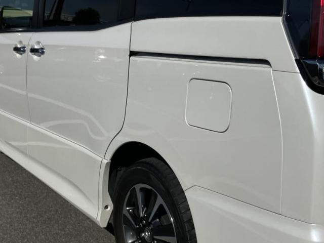 Toyota Noah 9