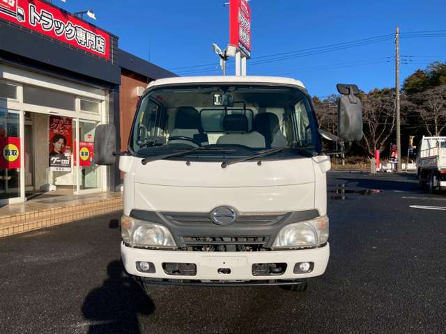 Hino Dutro 2