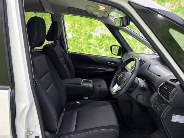 Nissan Serena 3