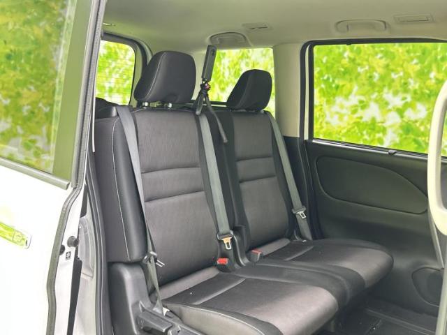 Nissan Serena 8