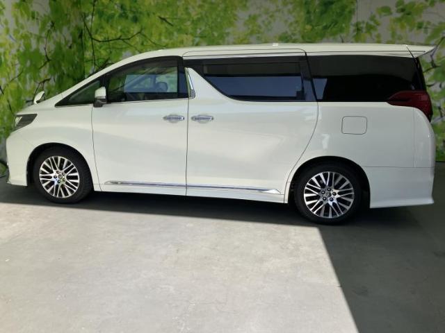 Toyota Alphard 5