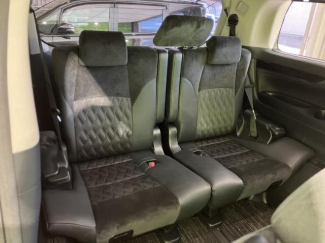 Toyota Alphard 8