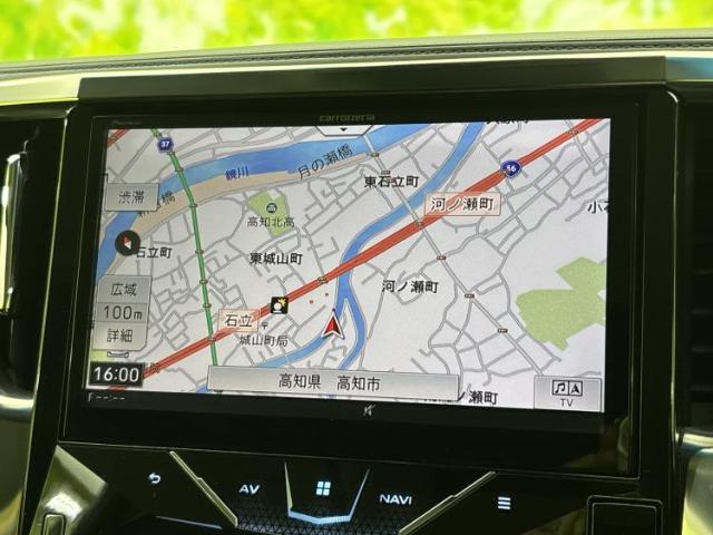 Toyota Vellfire 11