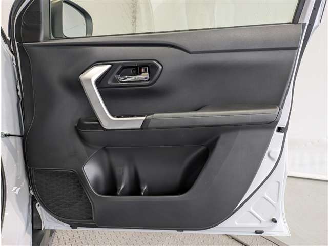 Toyota Raize 10