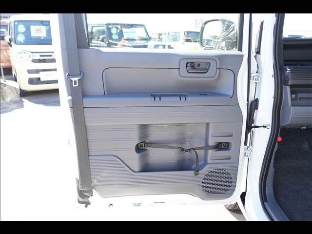 Honda N-VAN 11