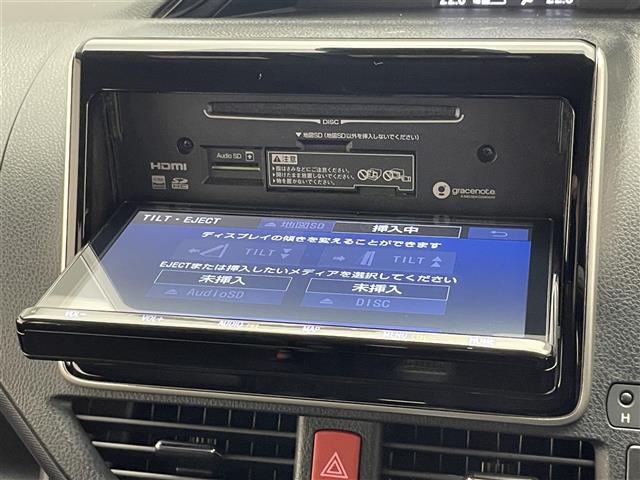 Toyota Noah 12