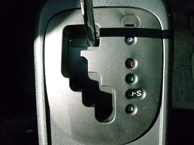 Toyota Probox Van 8