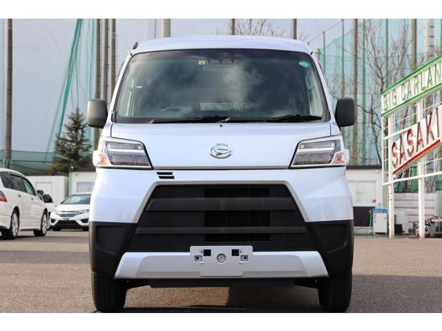 Daihatsu Hijet Cargo 2