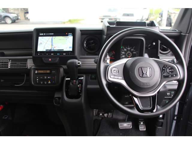 Honda N-VAN 10