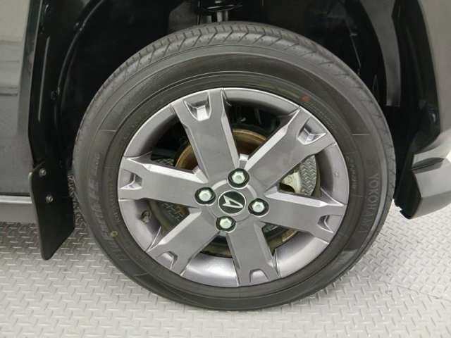 Daihatsu Taft 9