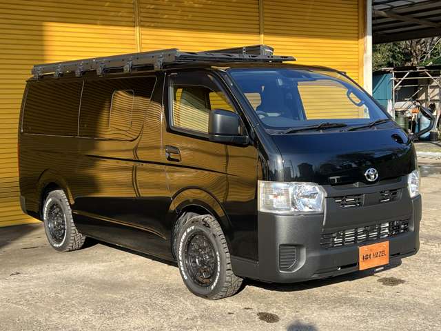 Toyota Hiace Van 3