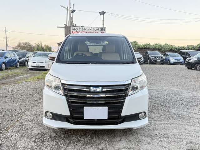 Toyota Noah 2