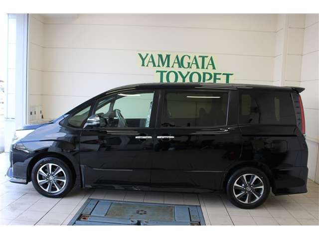 Toyota Noah 2